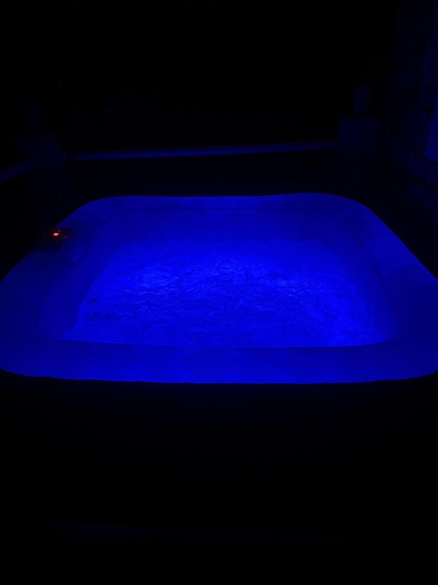 Votre Cocon En Pierre Et Son Spa En Option Gite Le Repos Des Chenes Régusse Εξωτερικό φωτογραφία